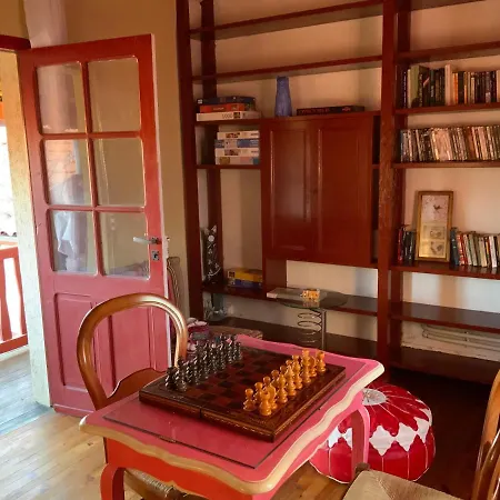 Metairie De Moutiques 펜션